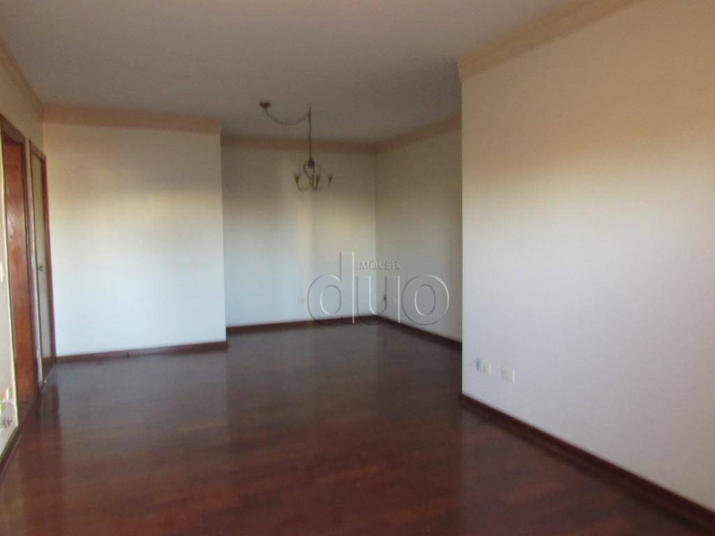 Apartamento à venda com 3 quartos, 127m² - Foto 2