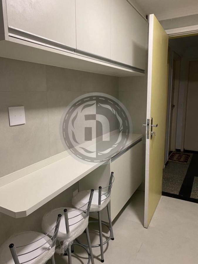 Apartamento à venda com 3 quartos, 161m² - Foto 7