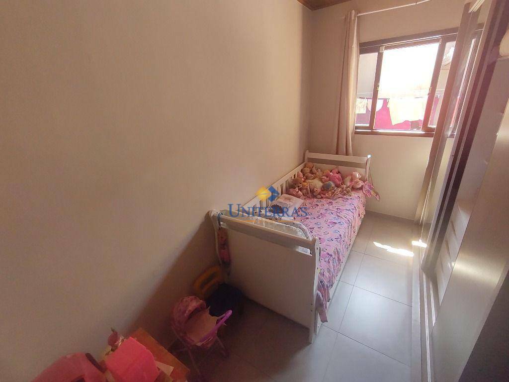 Casa à venda com 3 quartos, 235m² - Foto 19