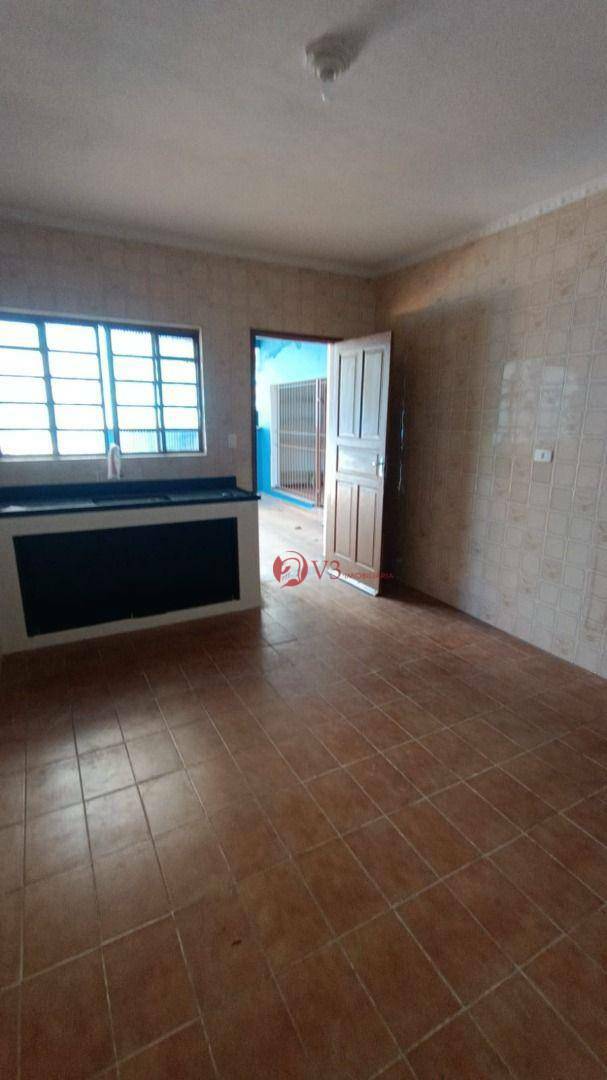 Casa à venda com 2 quartos, 65m² - Foto 26