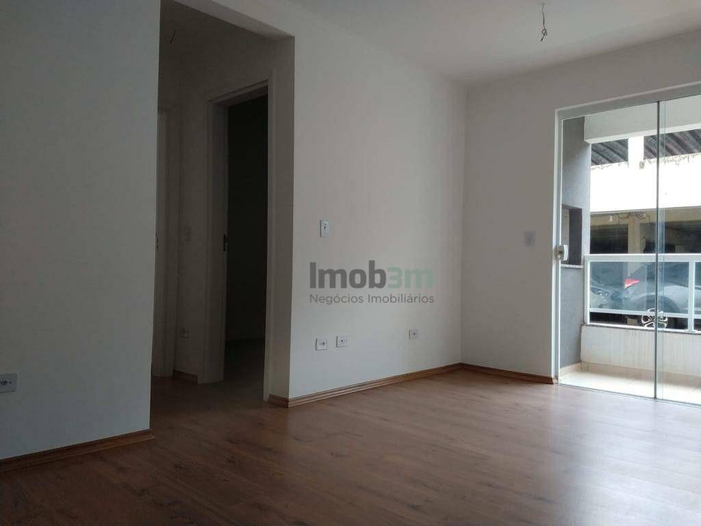 Apartamento à venda com 3 quartos, 63m² - Foto 2