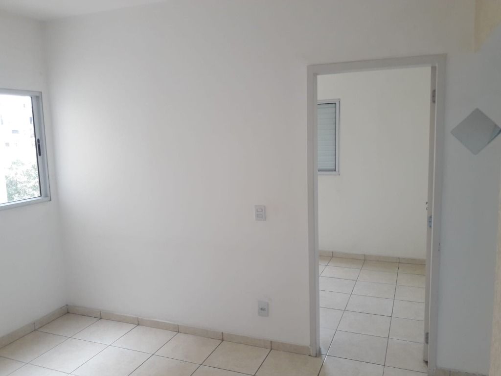 Apartamento à venda com 2 quartos, 45m² - Foto 4