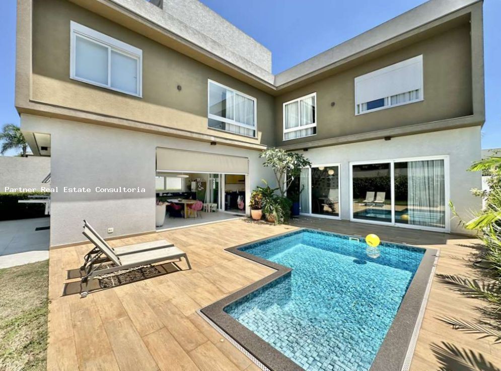 Casa de Condomínio à venda com 4 quartos, 525m² - Foto 2