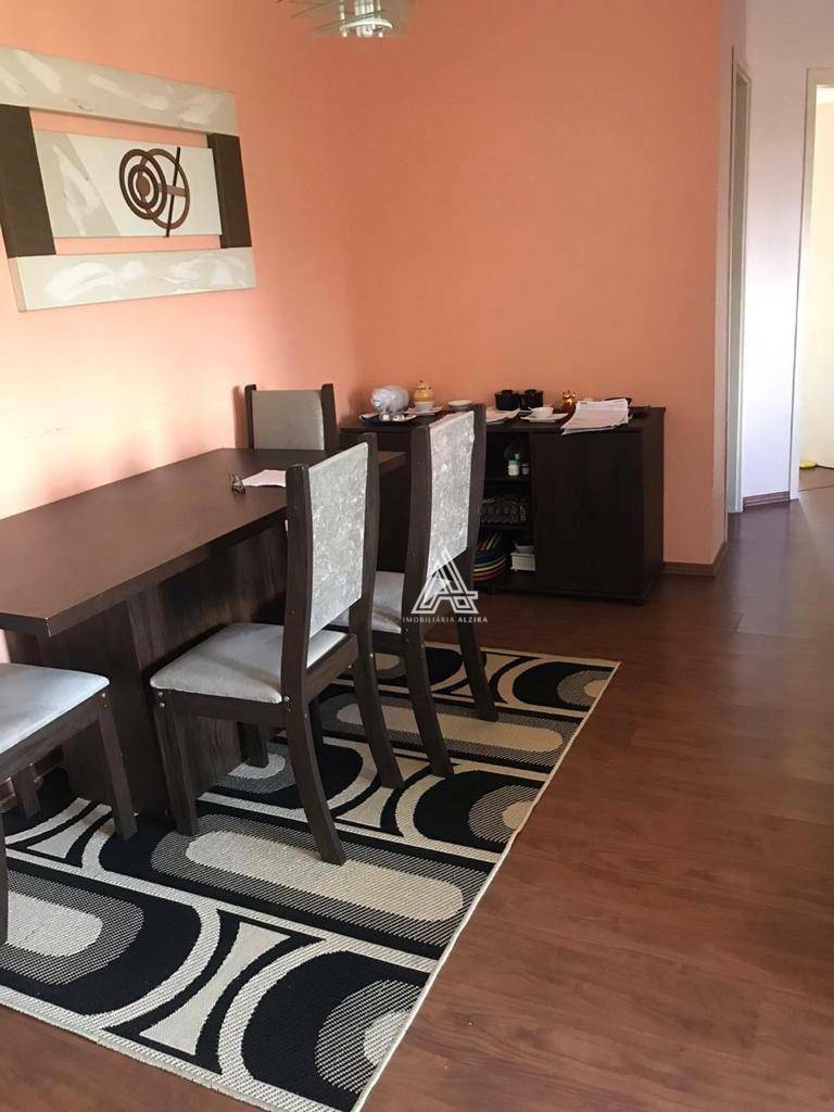 Apartamento à venda com 3 quartos, 80m² - Foto 2