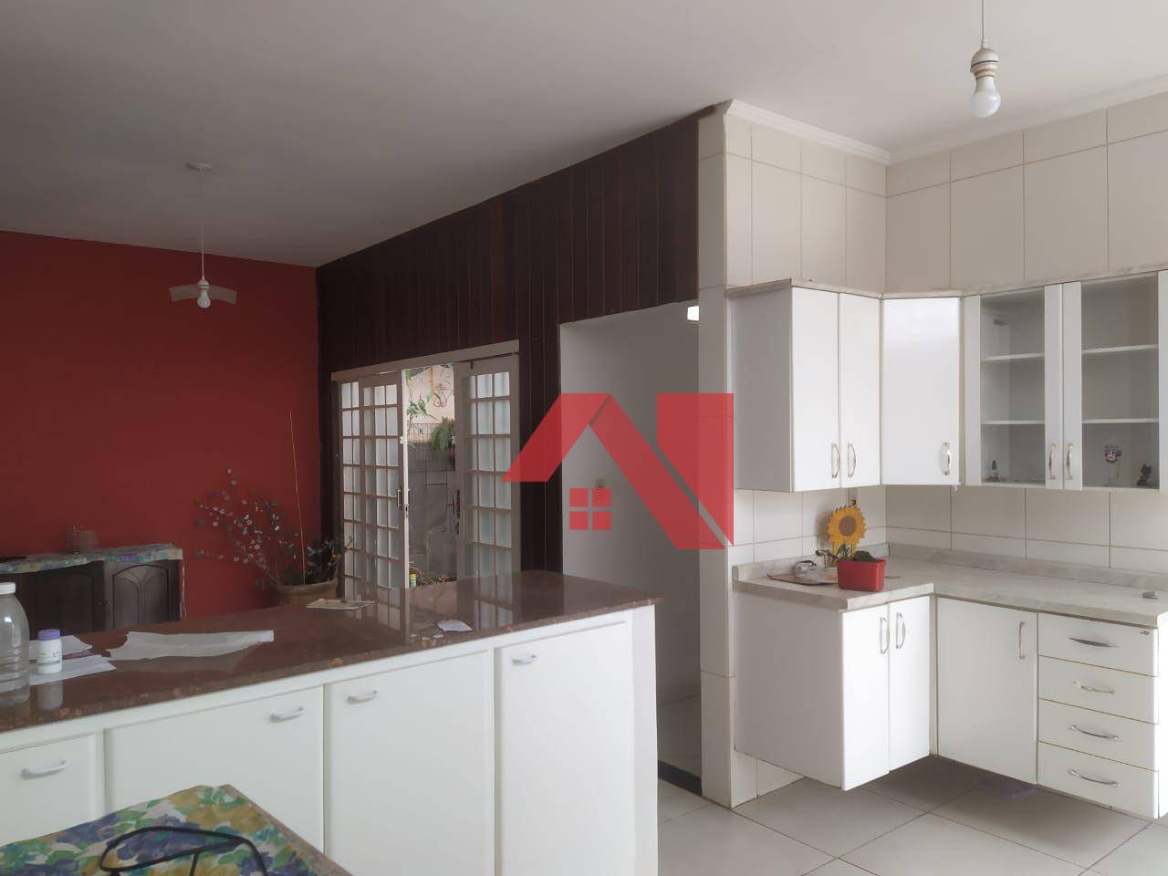 Casa à venda com 3 quartos, 186m² - Foto 4