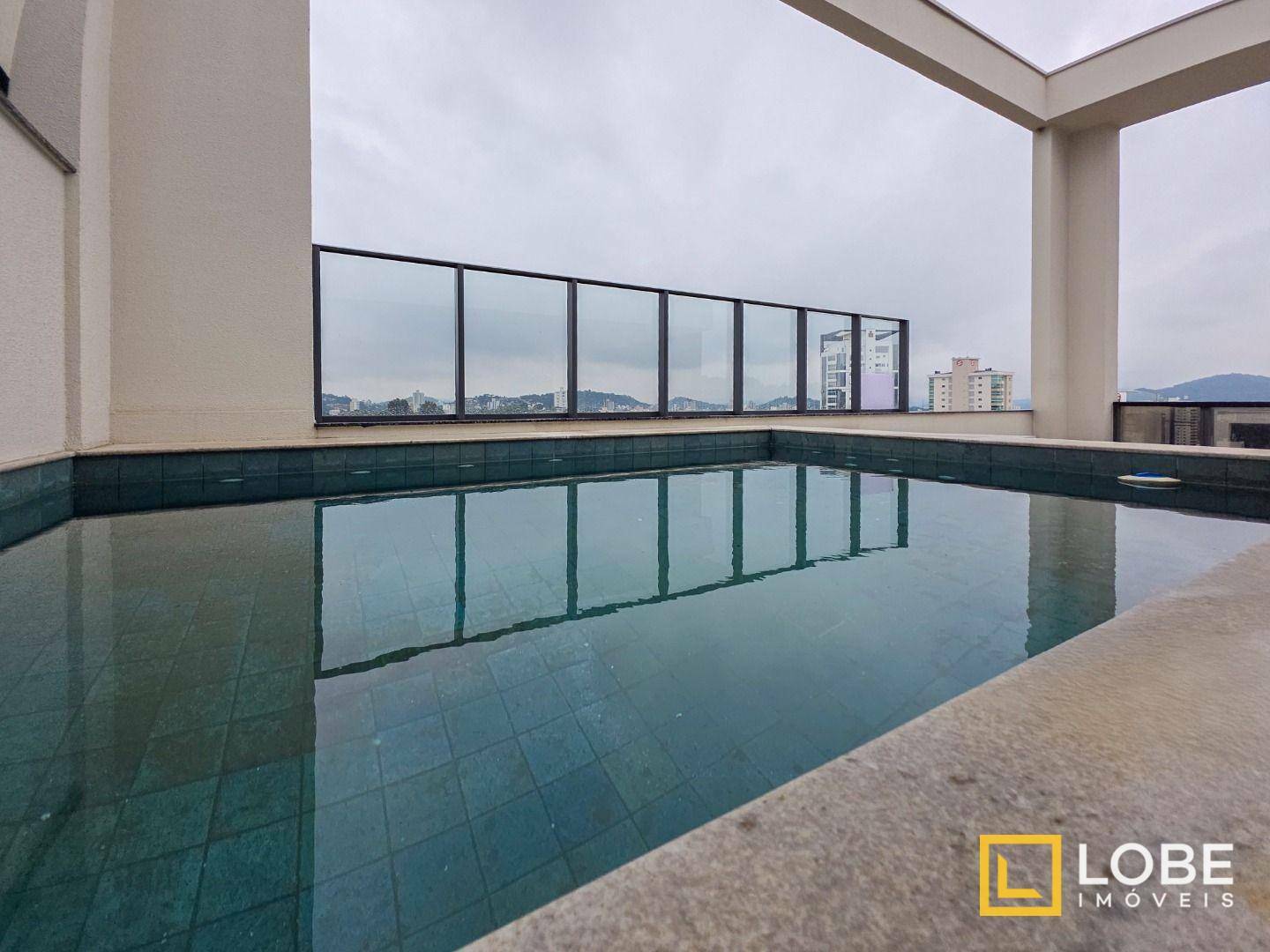Cobertura à venda com 3 quartos, 301m² - Foto 2