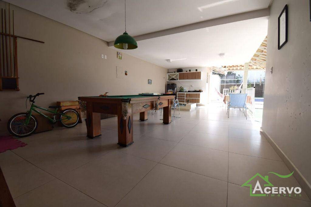 Casa à venda com 3 quartos, 216m² - Foto 20