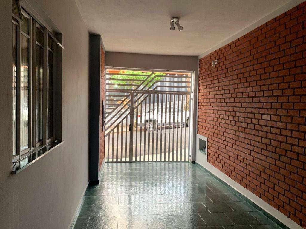 Casa à venda com 4 quartos, 230m² - Foto 9