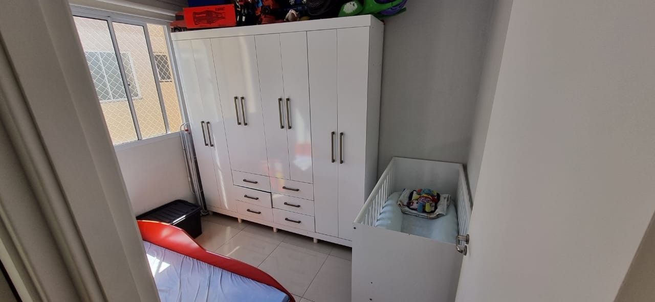 Apartamento à venda com 2 quartos, 42m² - Foto 2
