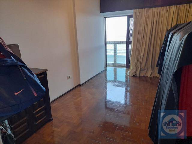 Apartamento à venda com 3 quartos, 200m² - Foto 8