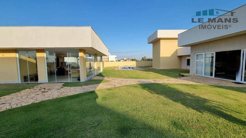 Casa de Condomínio à venda com 4 quartos, 667m² - Foto 32