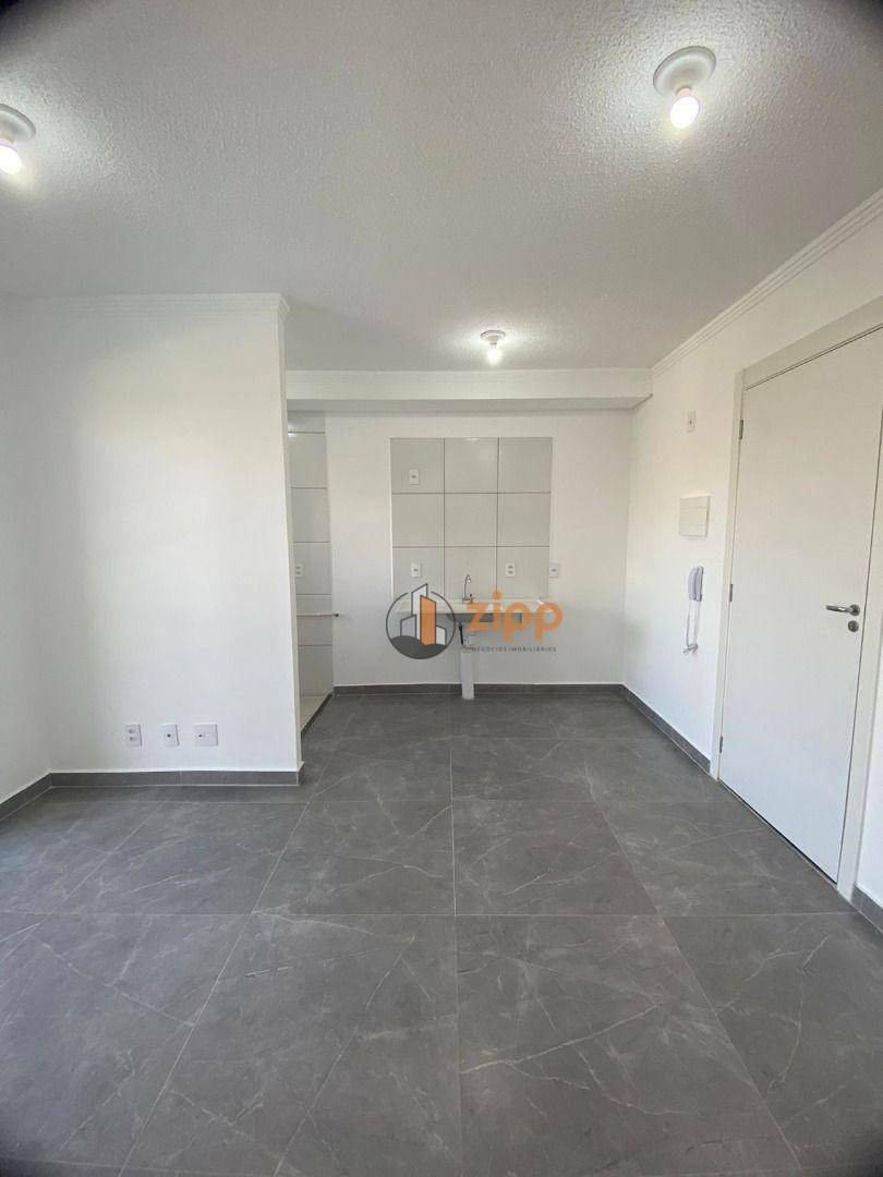 Apartamento para alugar com 2 quartos, 38m² - Foto 17