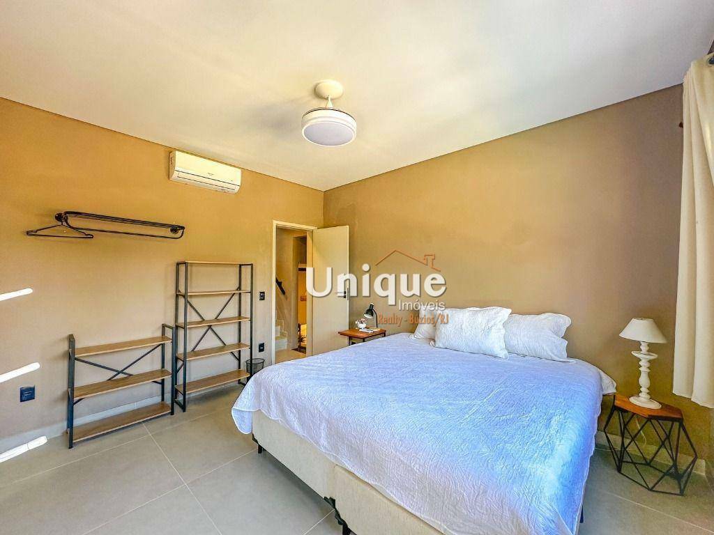 Casa à venda com 6 quartos, 240m² - Foto 24