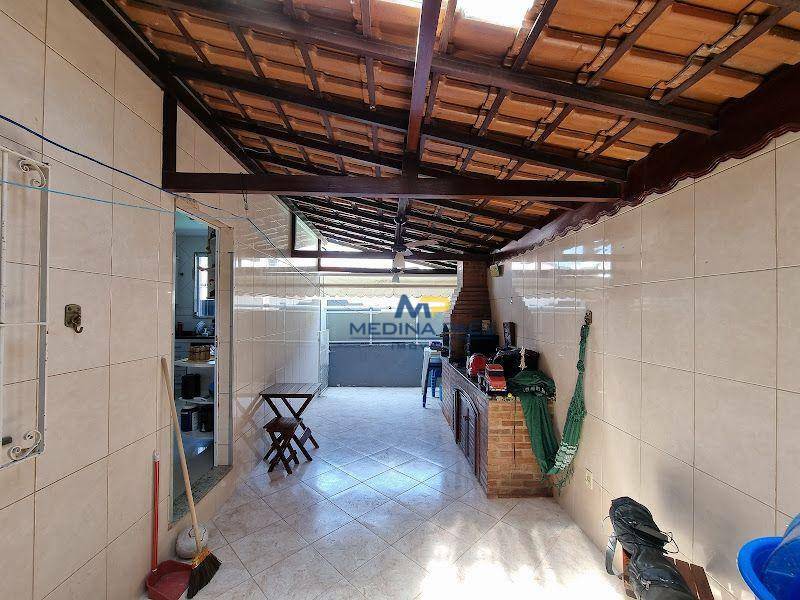 Casa à venda com 3 quartos, 283m² - Foto 22