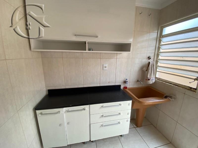 Casa para alugar com 4 quartos, 250m² - Foto 25