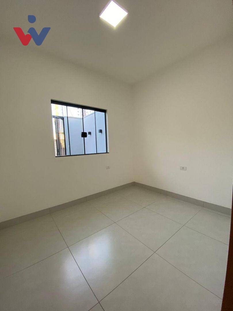 Casa à venda com 3 quartos, 88m² - Foto 4