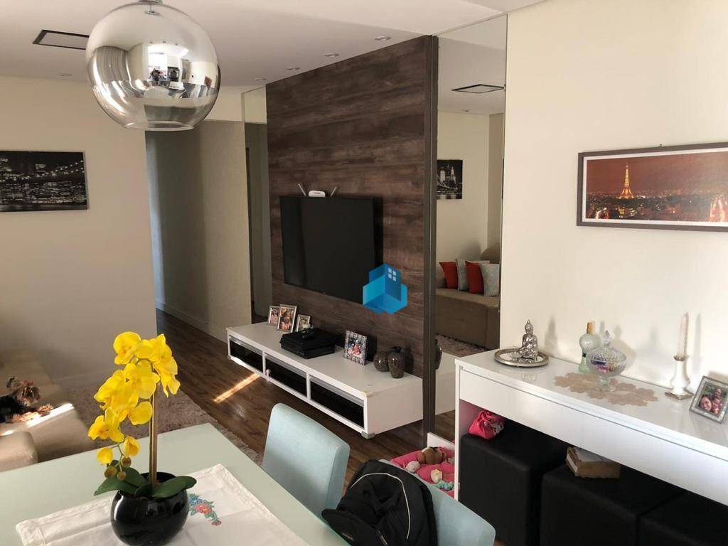 Apartamento à venda com 2 quartos, 64m² - Foto 1