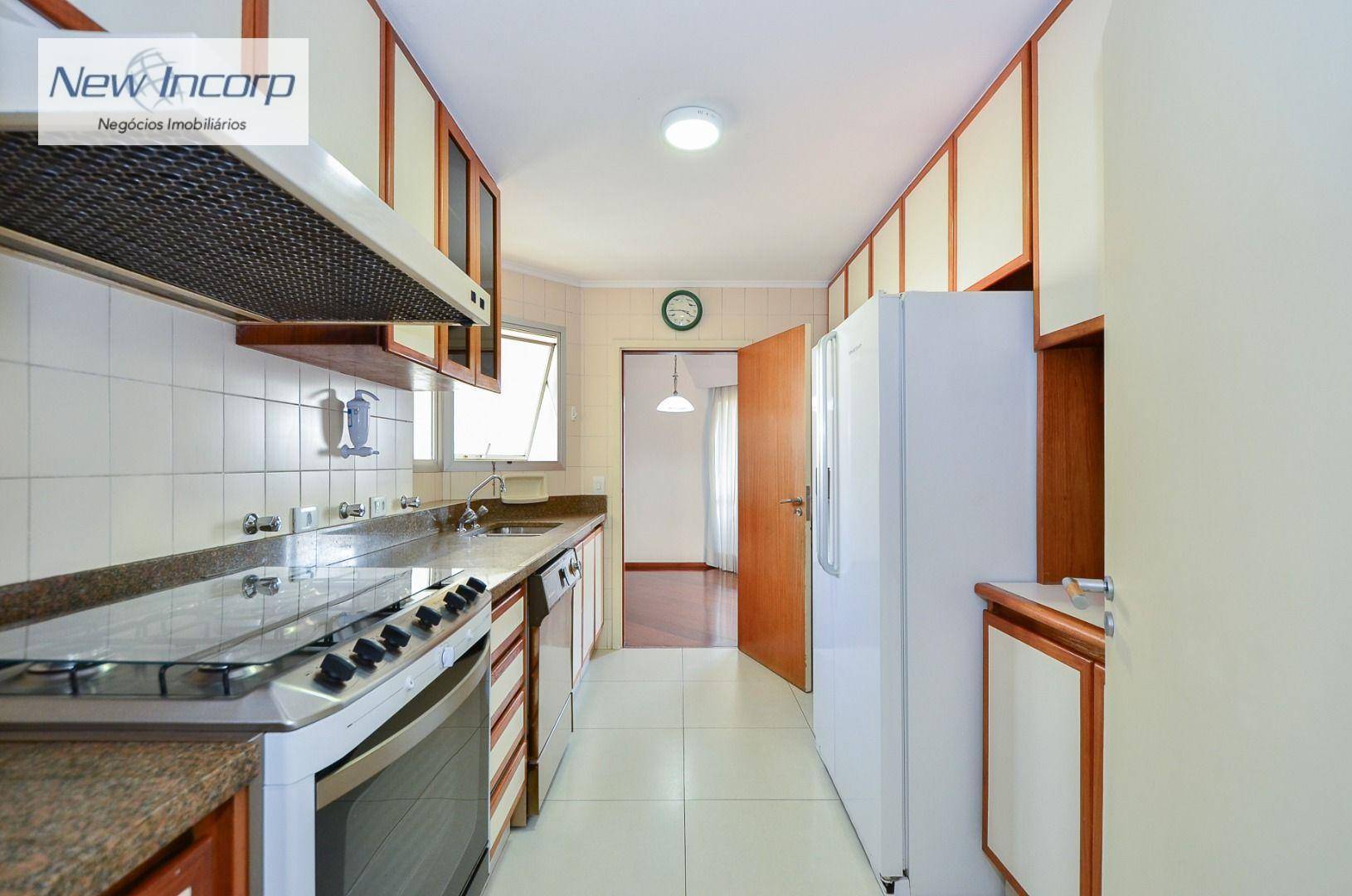 Apartamento à venda com 3 quartos, 150m² - Foto 15