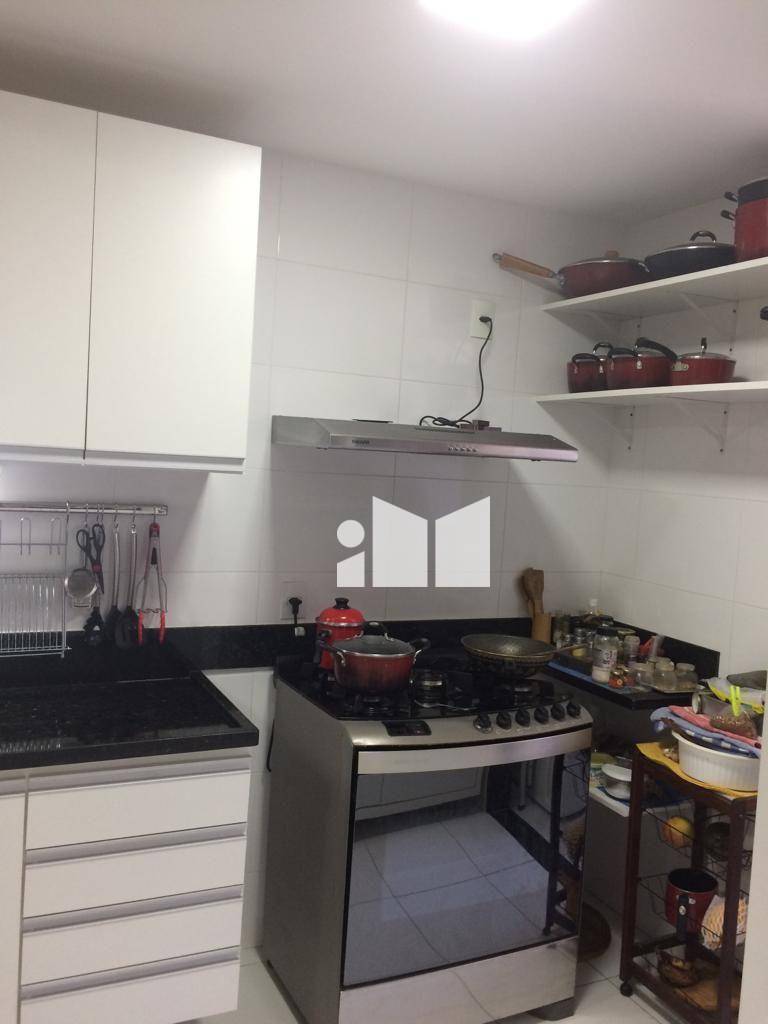 Apartamento à venda com 2 quartos, 90m² - Foto 18