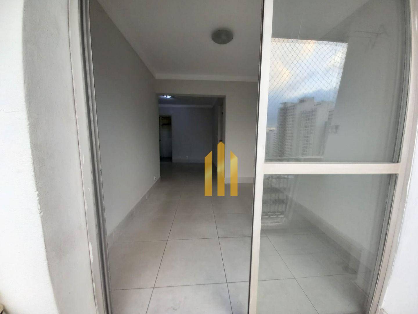 Apartamento para alugar com 3 quartos, 90m² - Foto 48