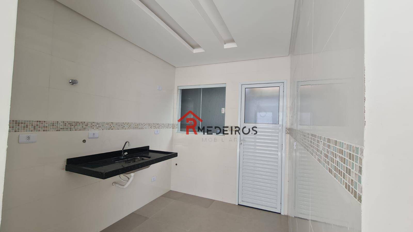 Casa à venda com 2 quartos, 45m² - Foto 6