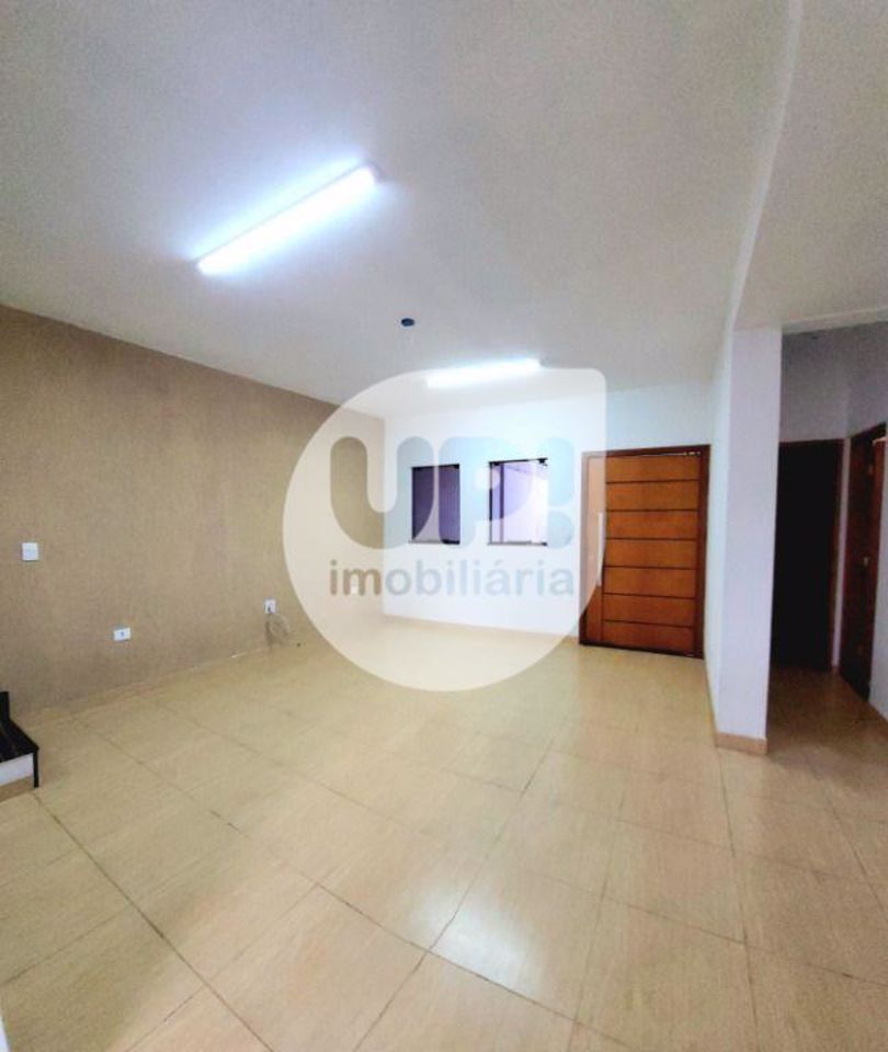 Casa à venda com 2 quartos, 150m² - Foto 9