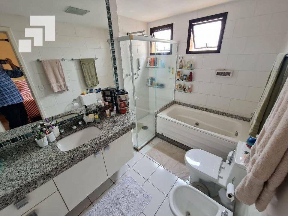 Apartamento à venda com 3 quartos, 178m² - Foto 11