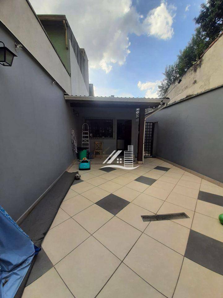 Sobrado à venda com 3 quartos, 212m² - Foto 18