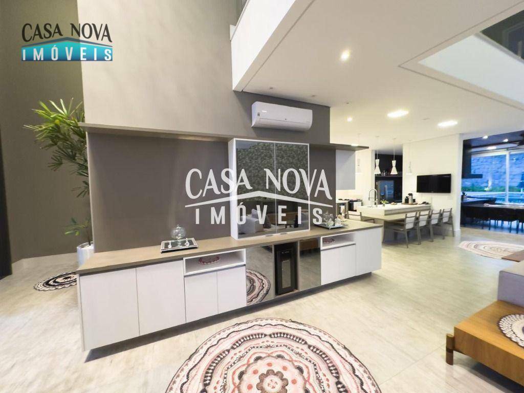 Casa de Condomínio à venda com 4 quartos, 560m² - Foto 7