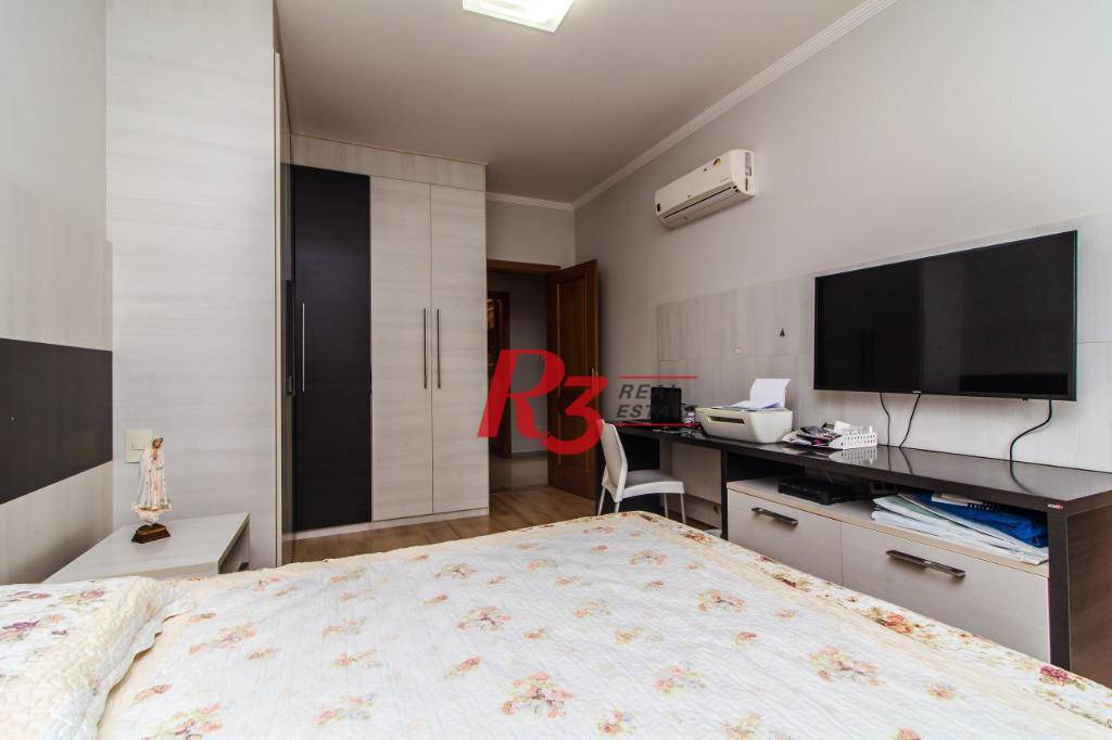 Apartamento à venda com 3 quartos, 240m² - Foto 47