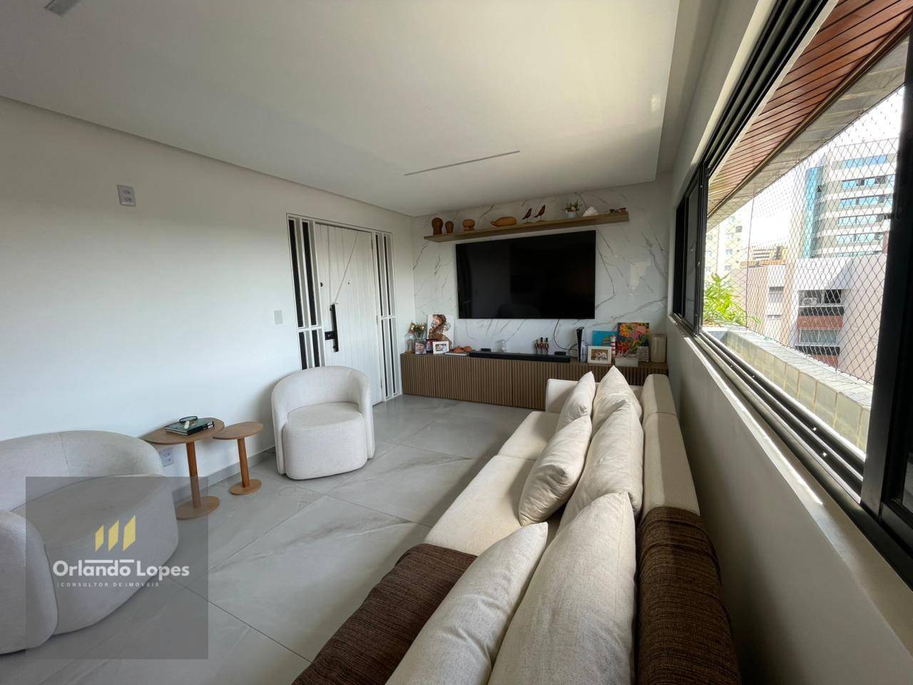 Apartamento, 3 quartos, 140 m² - Foto 1