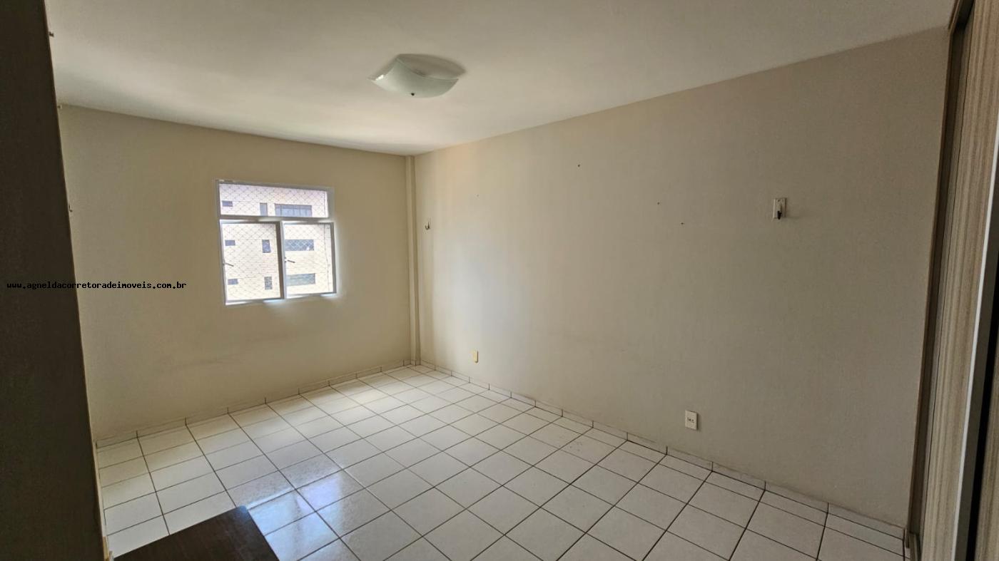 Apartamento à venda com 3 quartos, 138m² - Foto 3