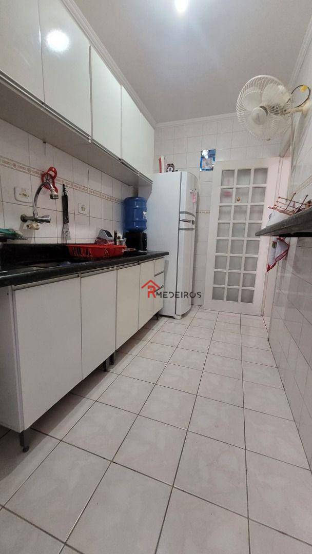 Apartamento à venda com 1 quarto, 50m² - Foto 9