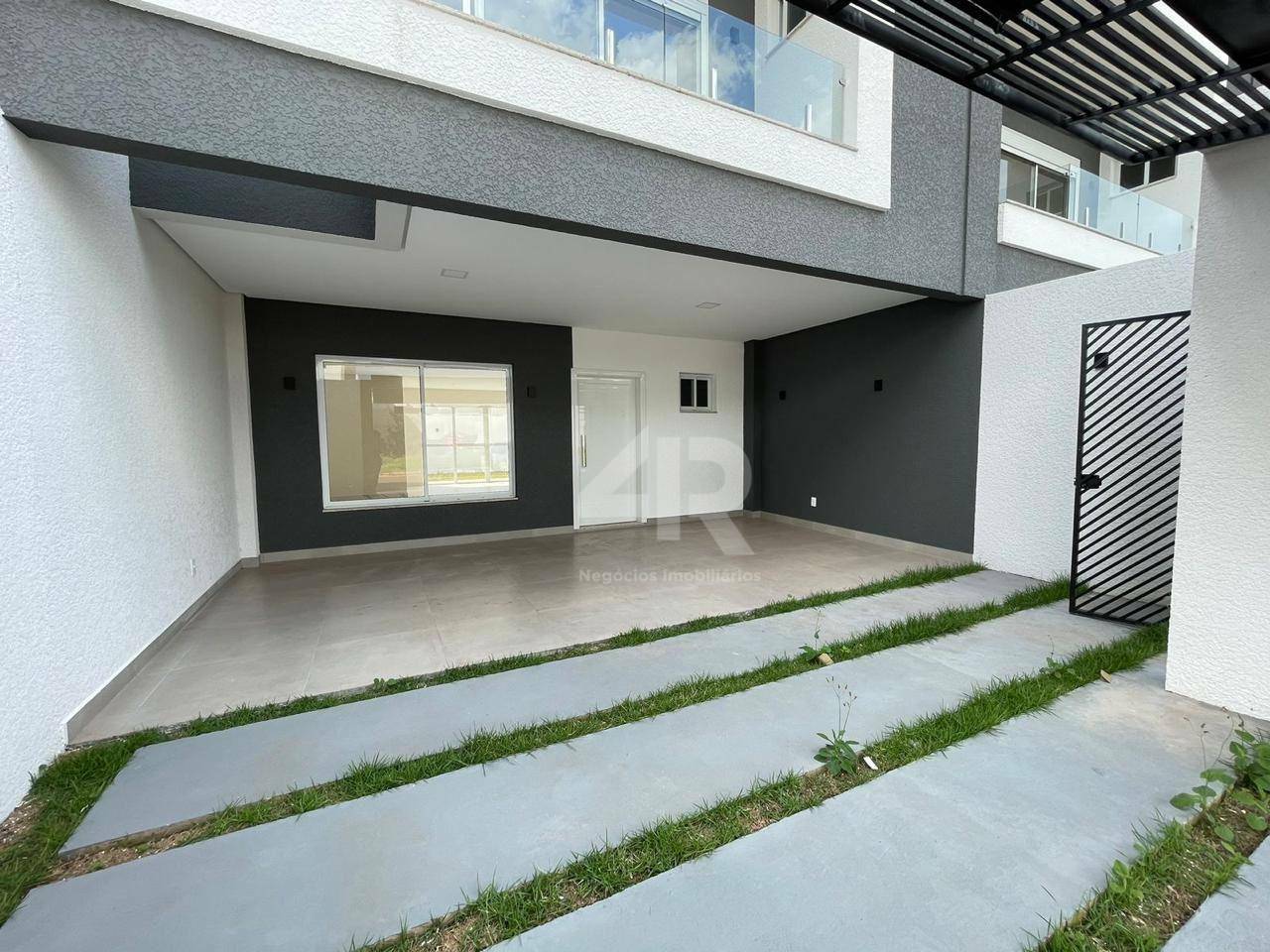 Sobrado à venda com 3 quartos, 150m² - Foto 2