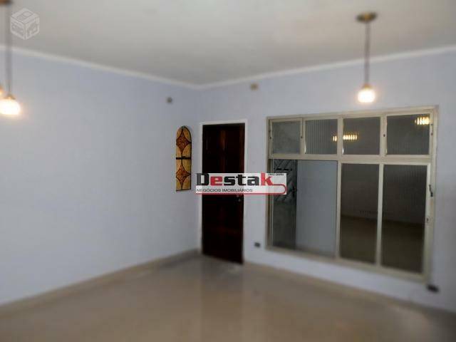 Sobrado à venda com 3 quartos, 150m² - Foto 2