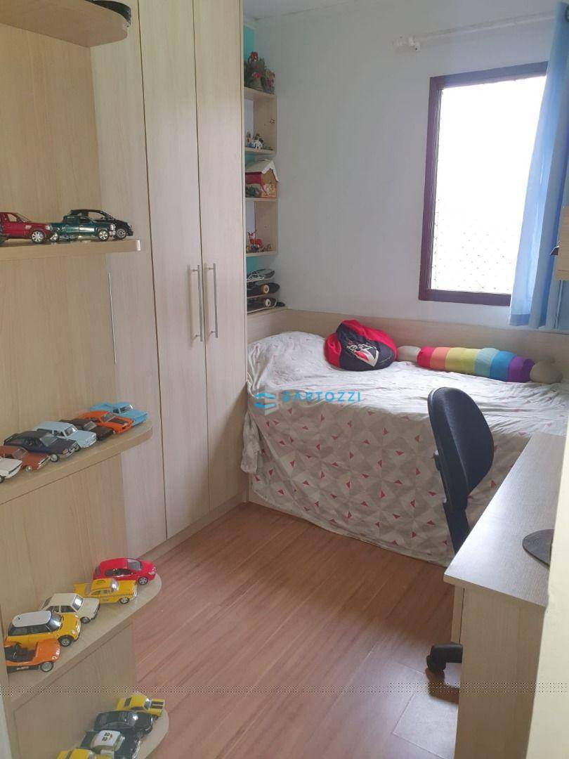 Apartamento à venda com 3 quartos, 67m² - Foto 18