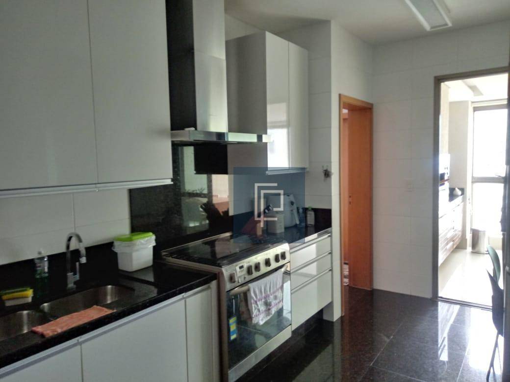 Apartamento à venda com 4 quartos, 222m² - Foto 6