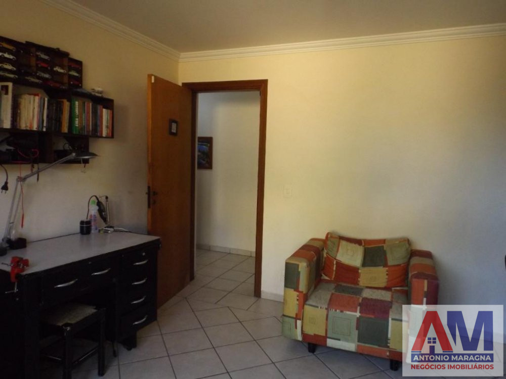 Casa à venda com 3 quartos, 240m² - Foto 42