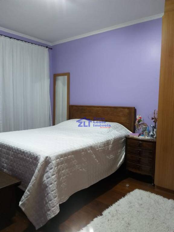 Sobrado à venda com 3 quartos, 290m² - Foto 17