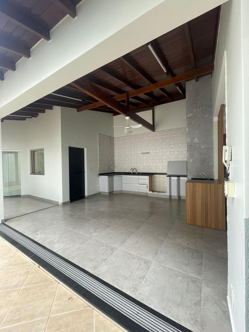 Casa à venda com 3 quartos, 200m² - Foto 8