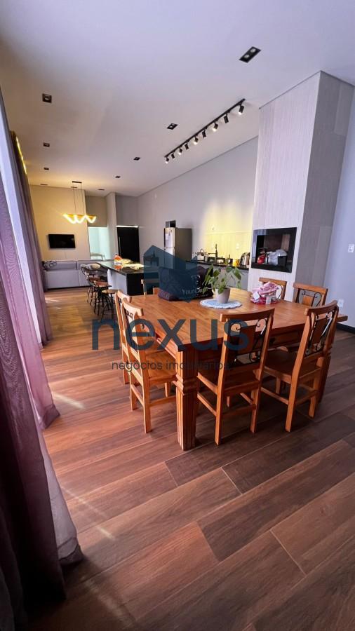 Casa à venda com 3 quartos, 450m² - Foto 5