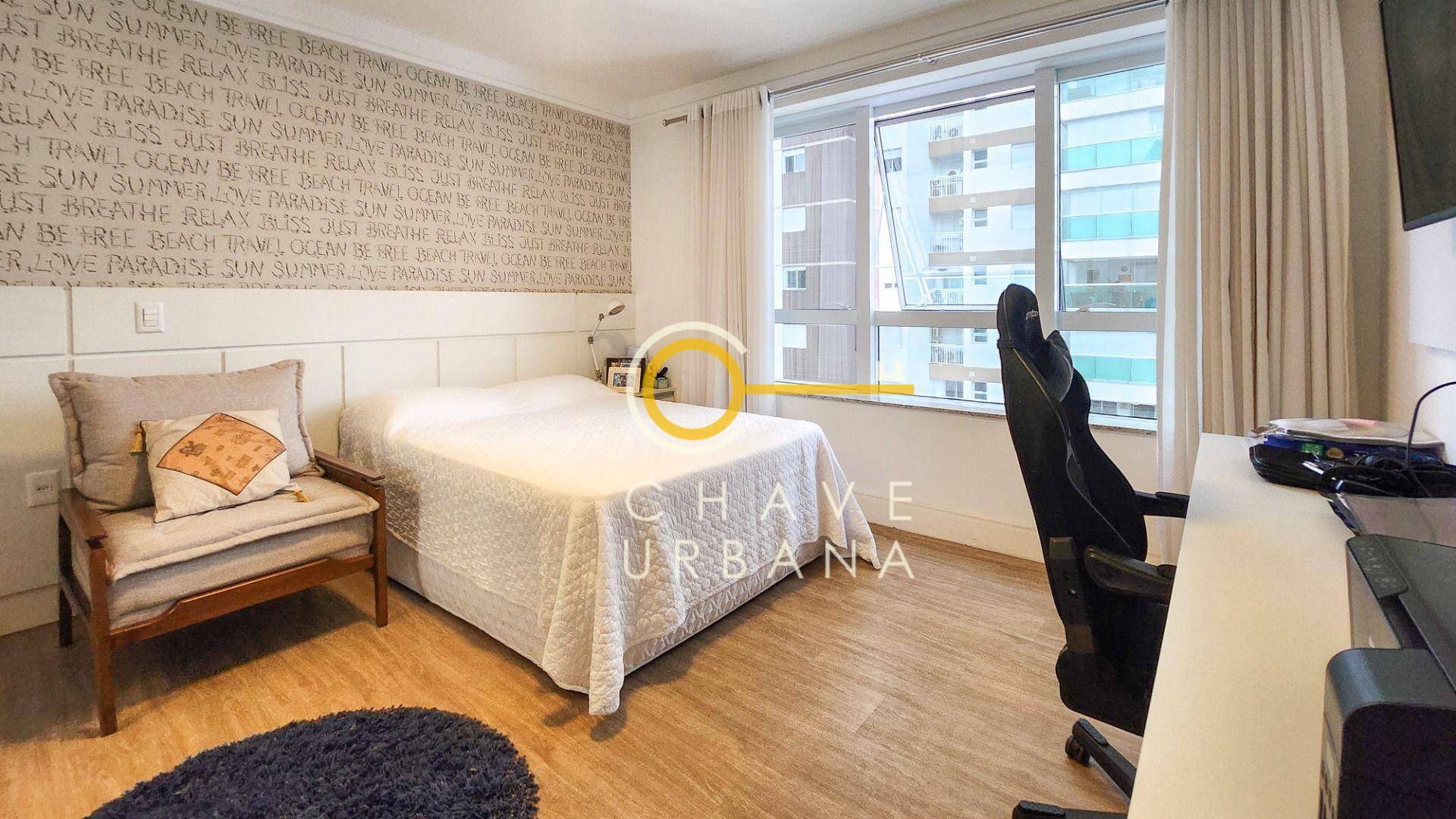 Apartamento à venda com 3 quartos, 220m² - Foto 46