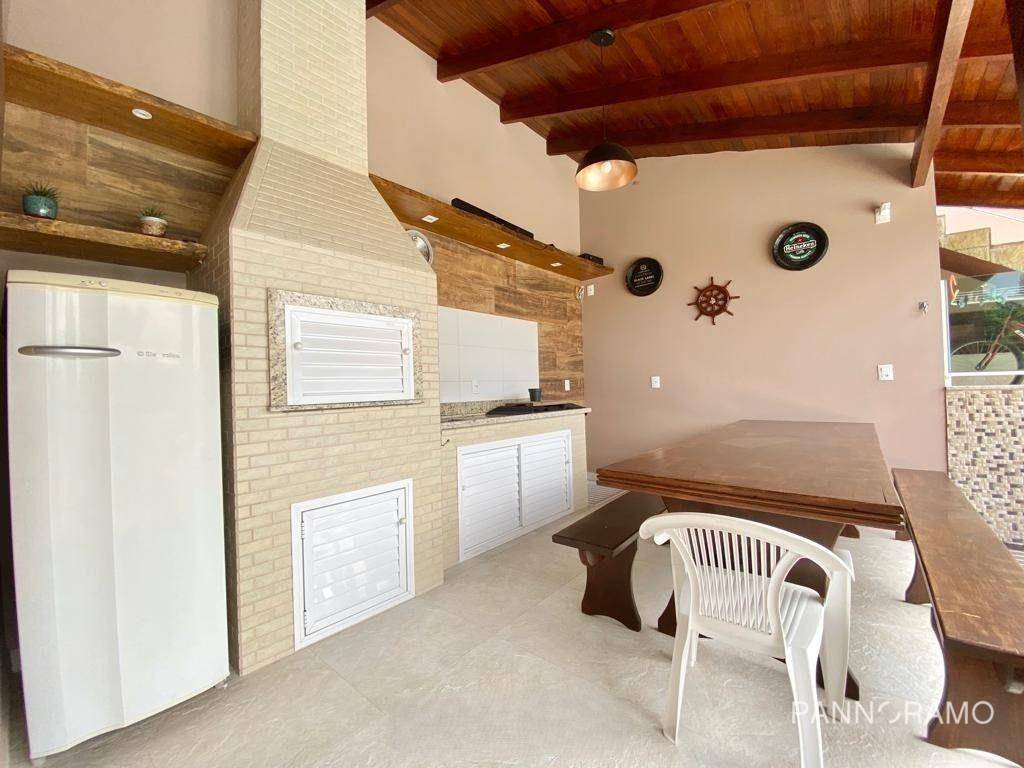 Casa à venda com 3 quartos, 200m² - Foto 18