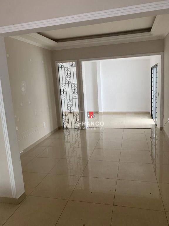 Casa à venda com 4 quartos, 190m² - Foto 7