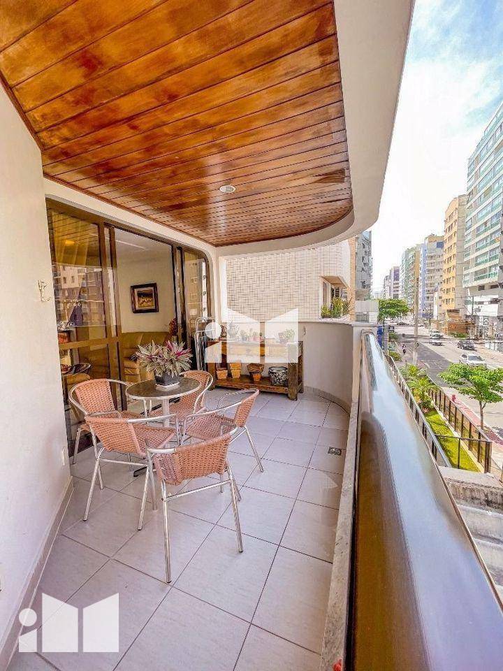 Apartamento à venda com 4 quartos, 222M2 - Foto 1