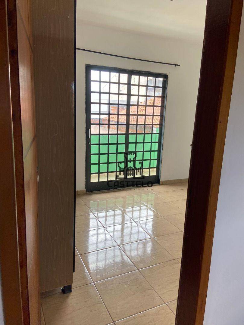 Casa à venda com 3 quartos, 100m² - Foto 21