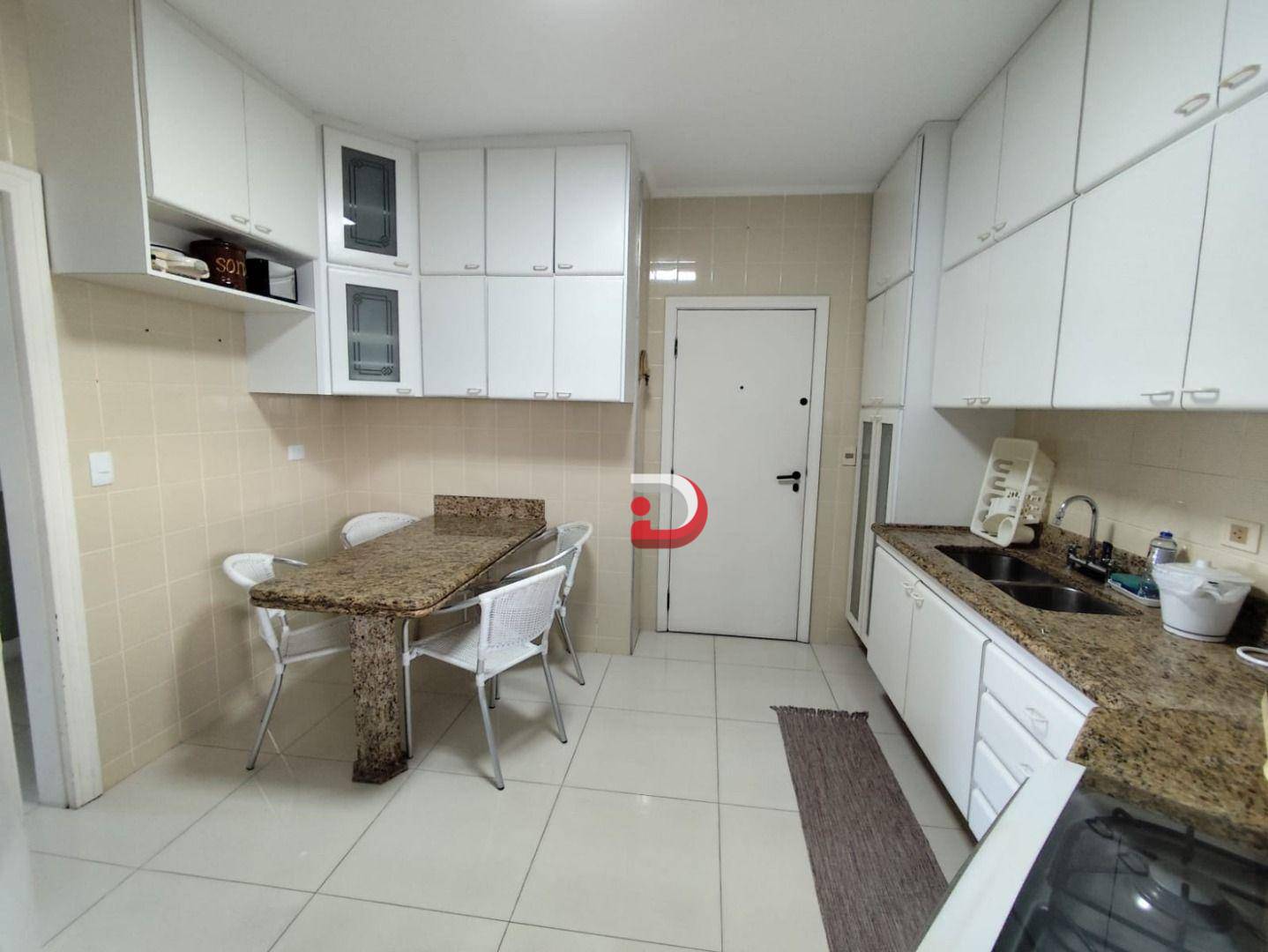 Apartamento à venda com 3 quartos, 154m² - Foto 14