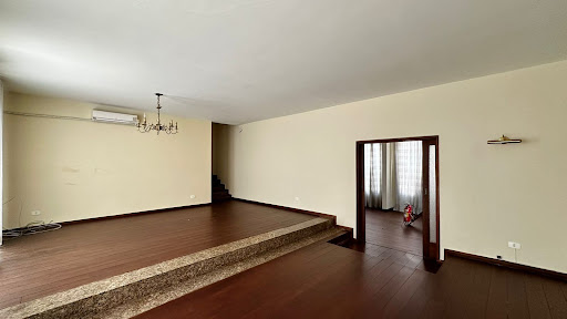 Casa à venda com 4 quartos, 450m² - Foto 5