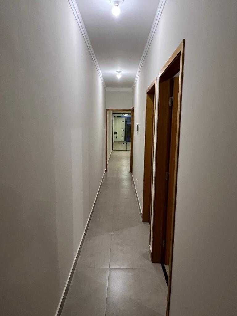 Casa à venda com 2 quartos, 160m² - Foto 2