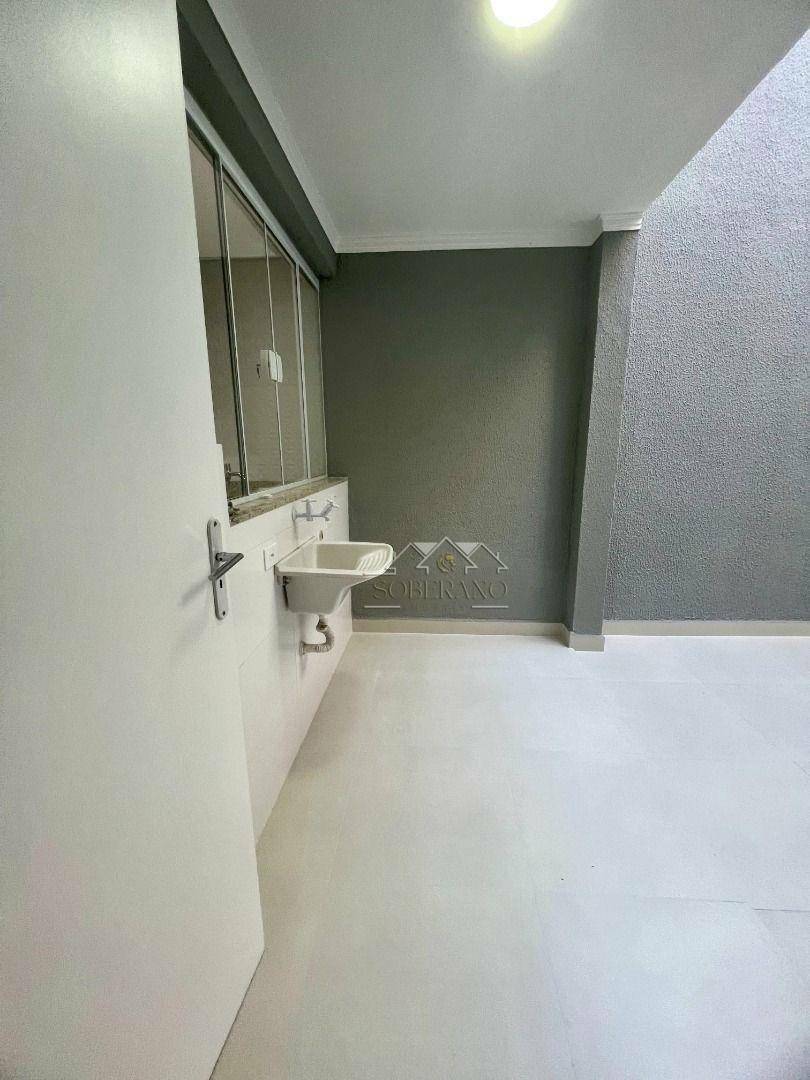 Sobrado à venda com 3 quartos, 160m² - Foto 4